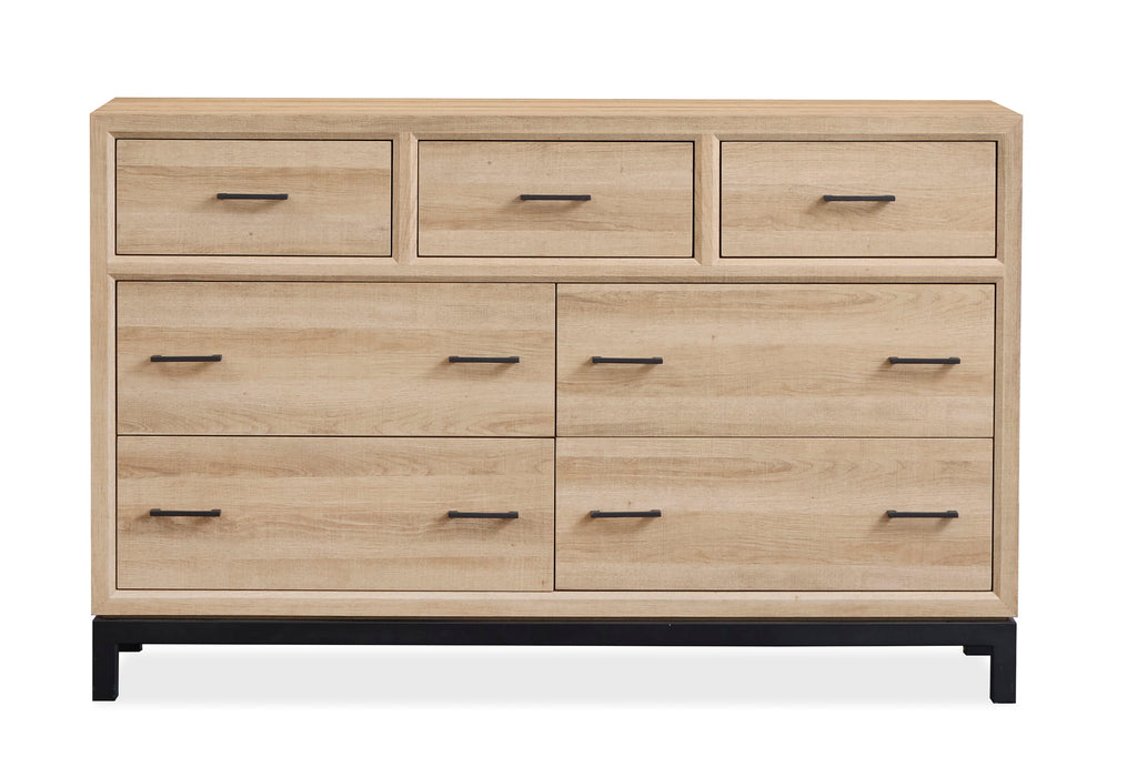 Bastain - Drawer Dresser