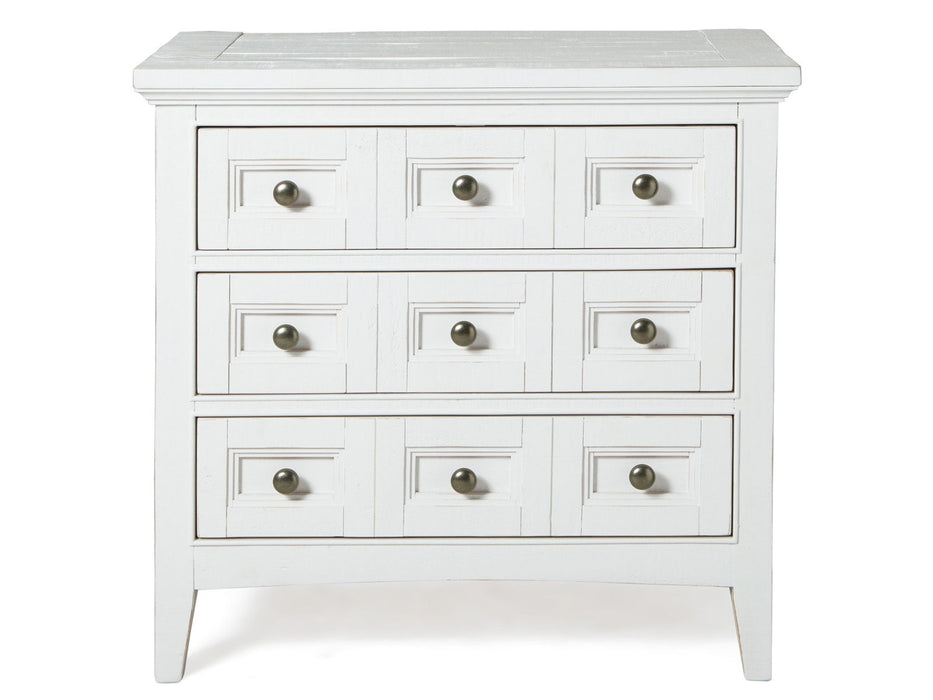 Heron Cove - Relaxed Traditional Chalk White Three Drawer Nightstand - Chalk White