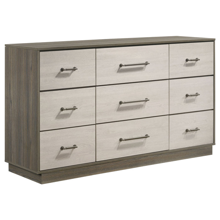 Fenwick - 9-Drawer Dresser