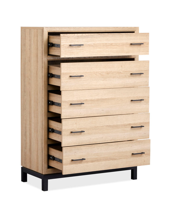 Bastain - Drawer Chest - Putnum Ivory