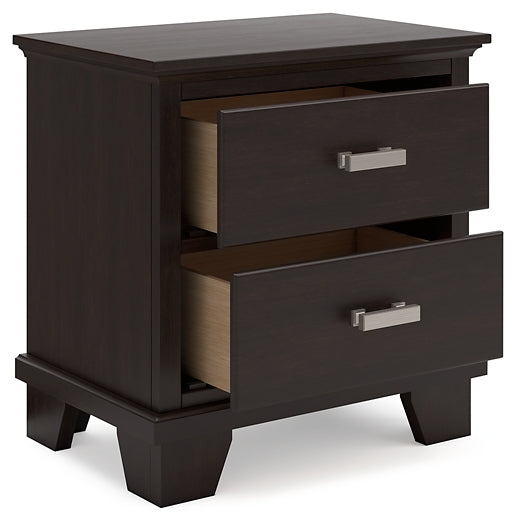 Covetown King Panel Bed with Mirrored Dresser, Chest and Nightstand