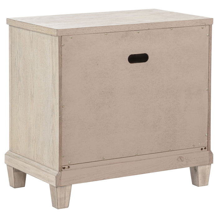 Pembroke 5-piece Eastern King Bedroom Set Washed Oak