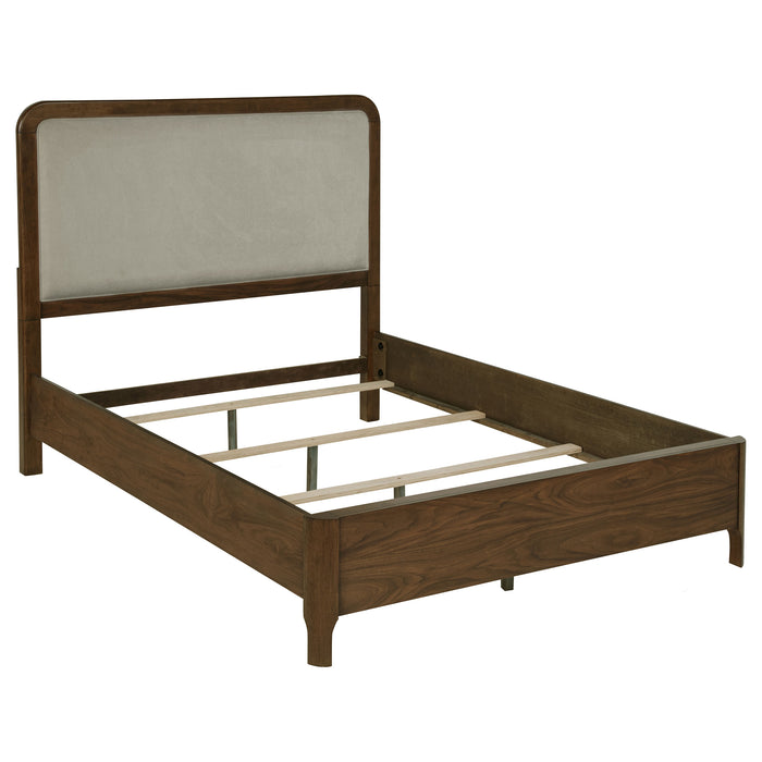 Maderia 4-piece Queen Bedroom Set Walnut