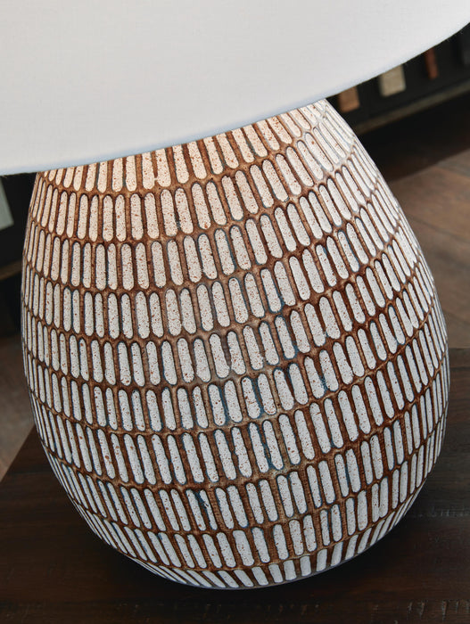 Ashley Express - Darrich Metal Table Lamp (1/CN)