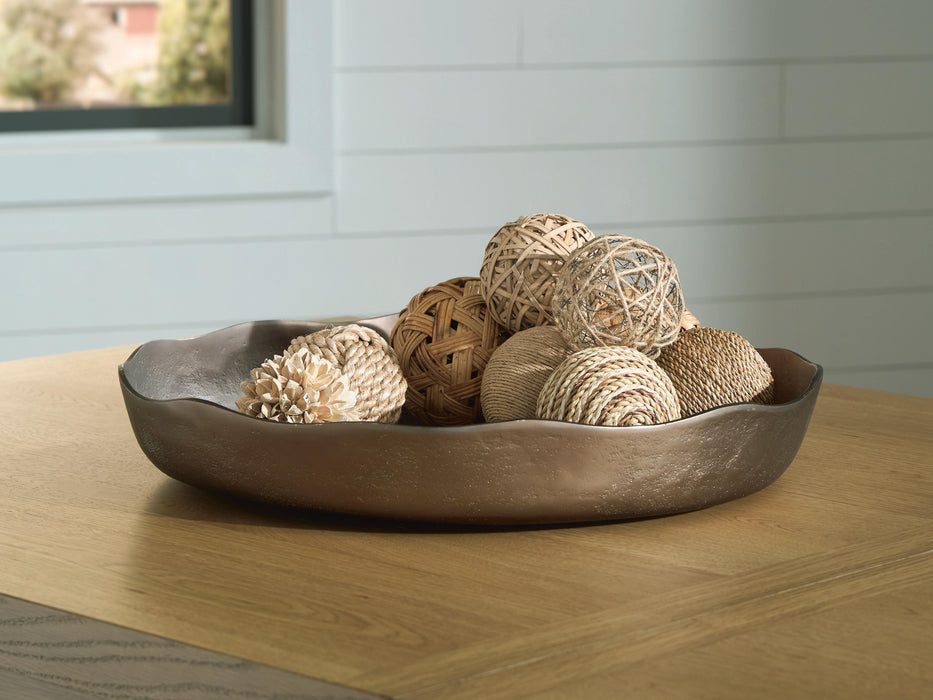 Ashley Express - Wallmen Tray