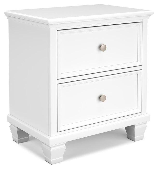 Fortman California King Panel Bed with Mirrored Dresser and Nightstand