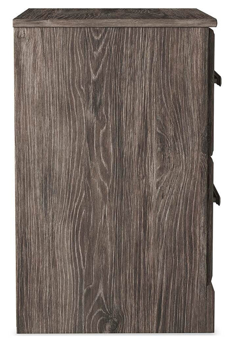 Ralinksi King Panel Bed, Dresser, Mirror, Chest and Nightstand