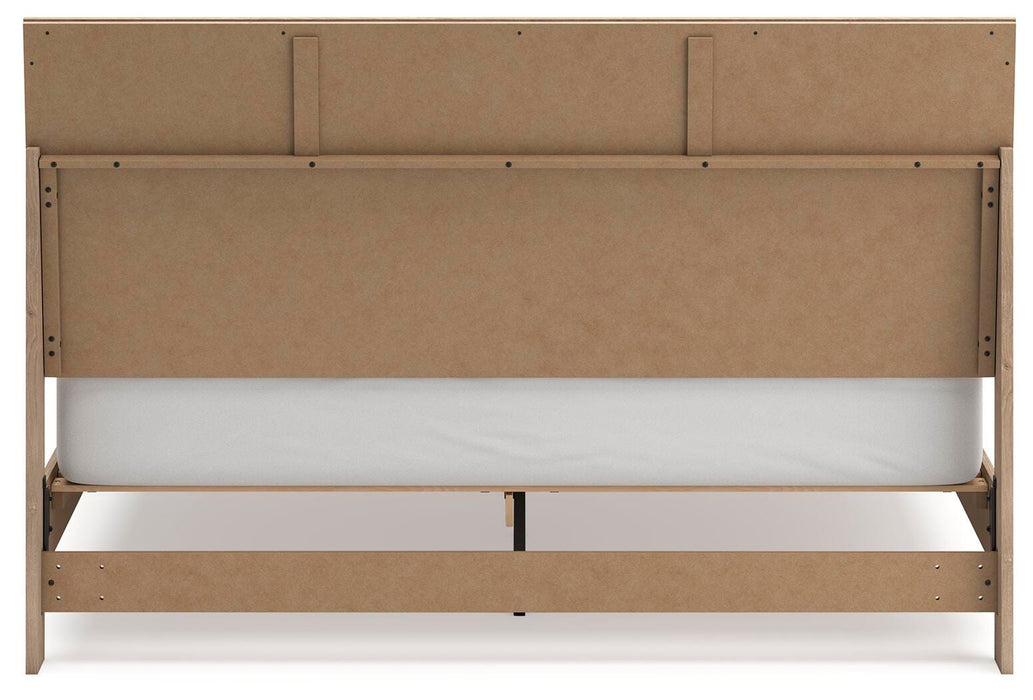 Cielden King Panel Bed with Mirrored Dresser