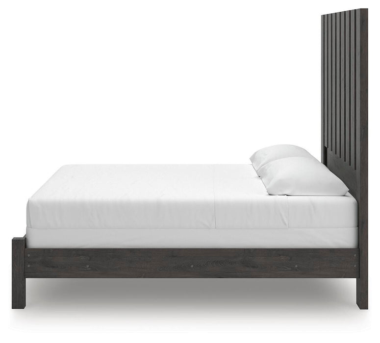 Fraluna King Panel Bed, Dresser and Mirror