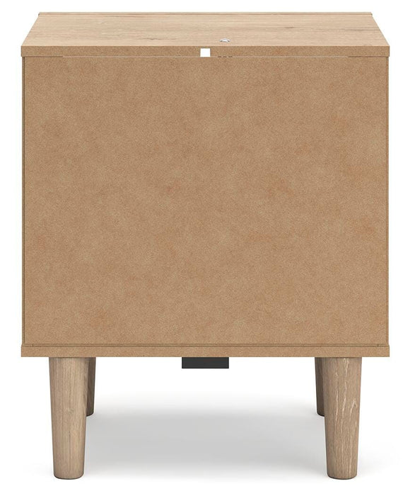 Cielden Queen Upholstered Bed with Roll Slats, Dresser, Mirror and Nightstand
