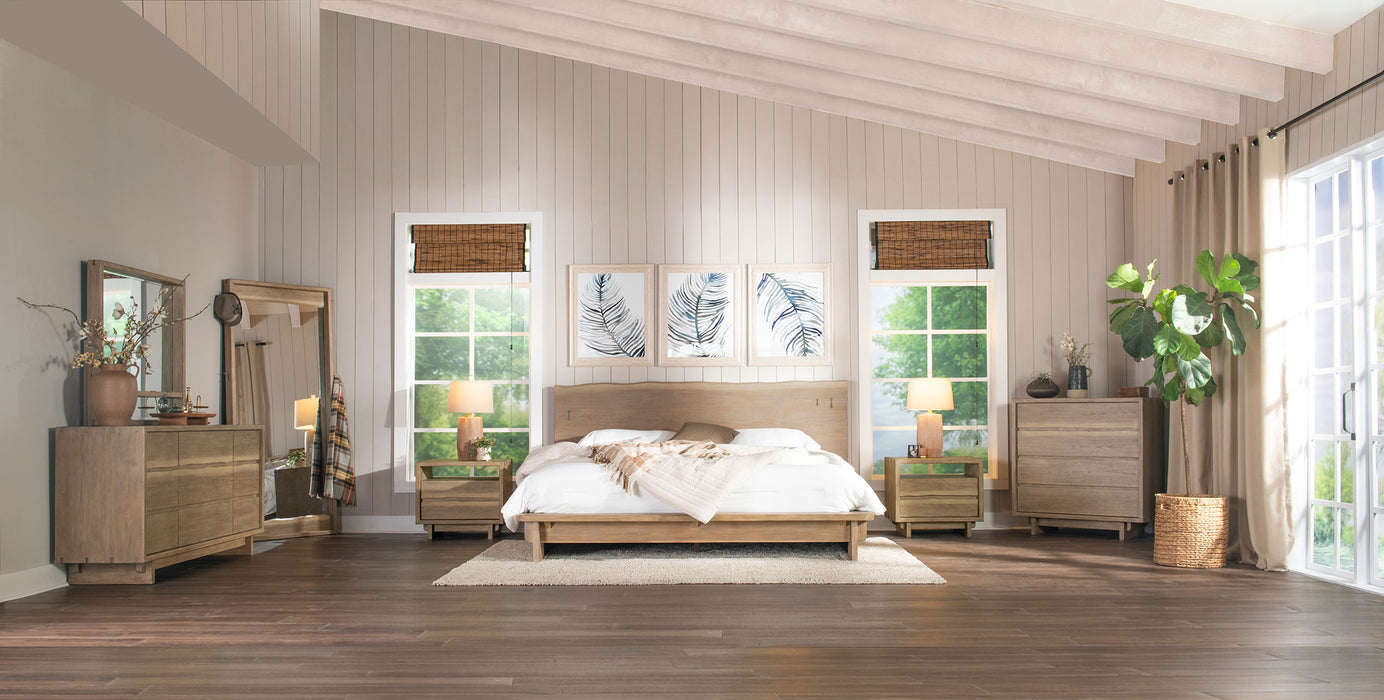 Stillwater Eastern King Platform Bed