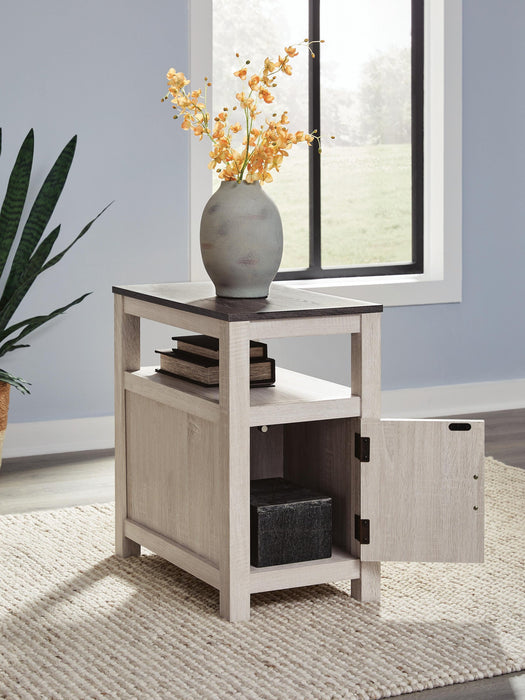 Ashley Express - Fendenmore Chair Side End Table