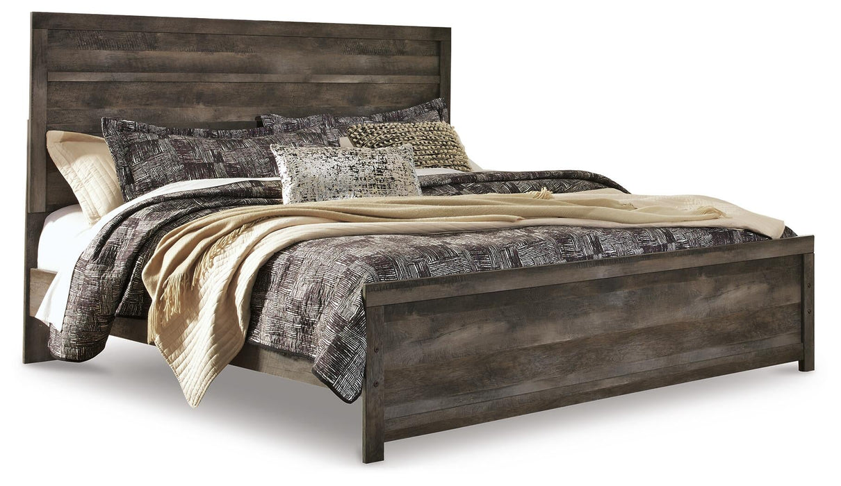 Wynnlow King Panel Bed with Mirrored Dresser, Chest and Nightstand