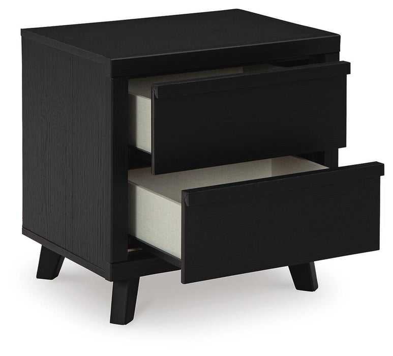 Danziar Queen Panel Bed, Dresser, Mirror and Nightstand