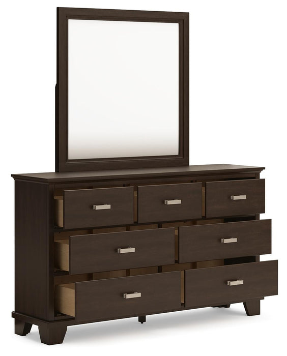 Covetown King Panel Bed with Mirrored Dresser and Nightstand