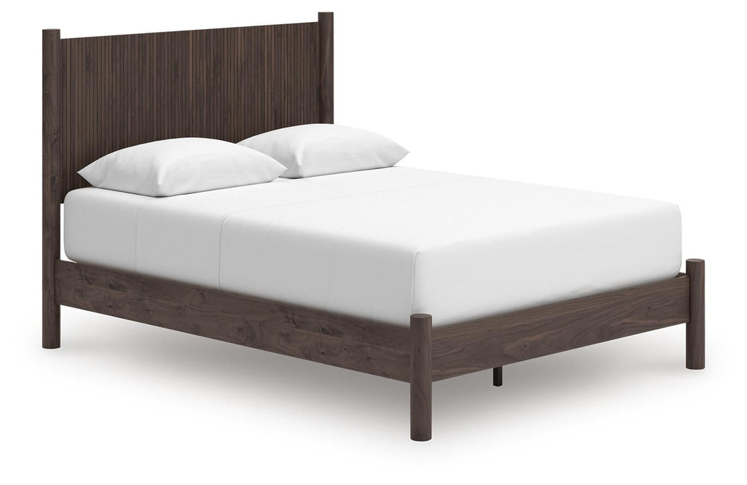 Cadmori Queen Panel Platform Bed, Dresser and Mirror
