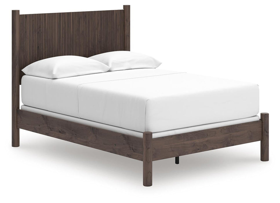 Cadmori Queen Panel Bed, Dresser and Mirror