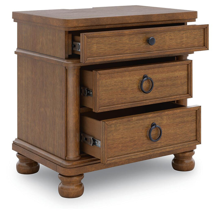 Chadworth California King Poster Bed with Mirrored Dresser and Nightstand
