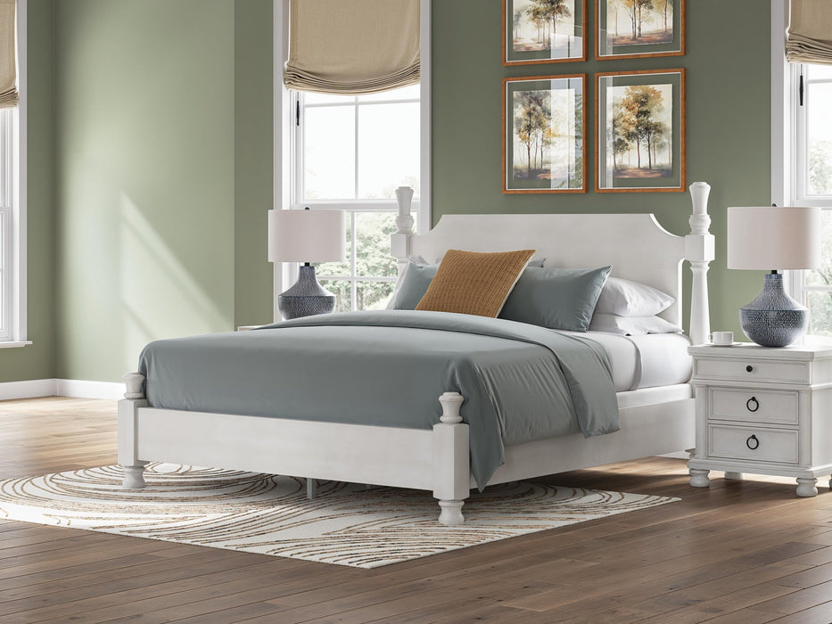 Chadworth King Poster Bed, Dresser and Mirror