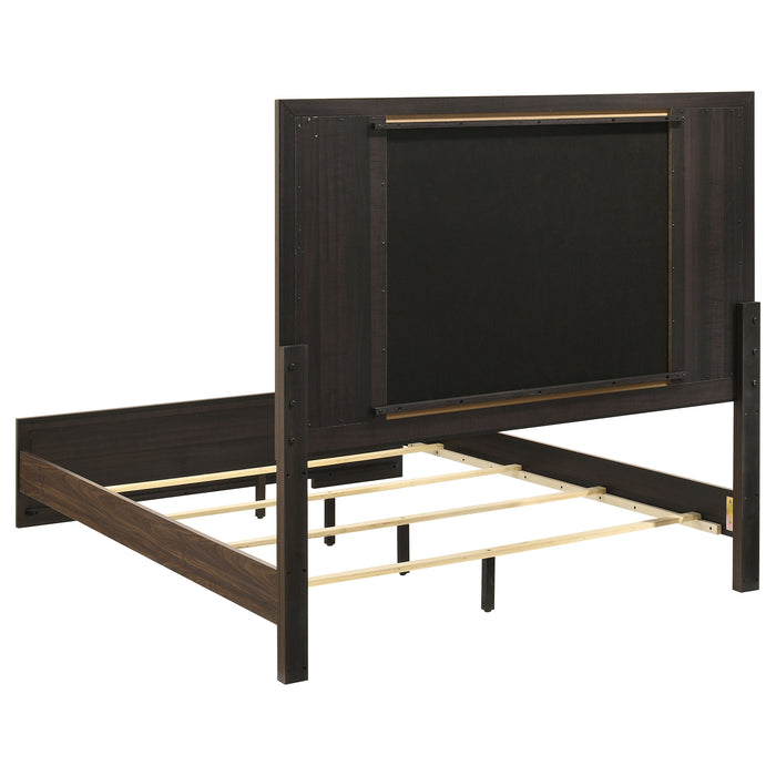 Etienne 4-piece Queen Bedroom Set Walnut